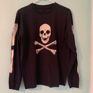 Vlone Skull and Bones Long Sleeve Tee